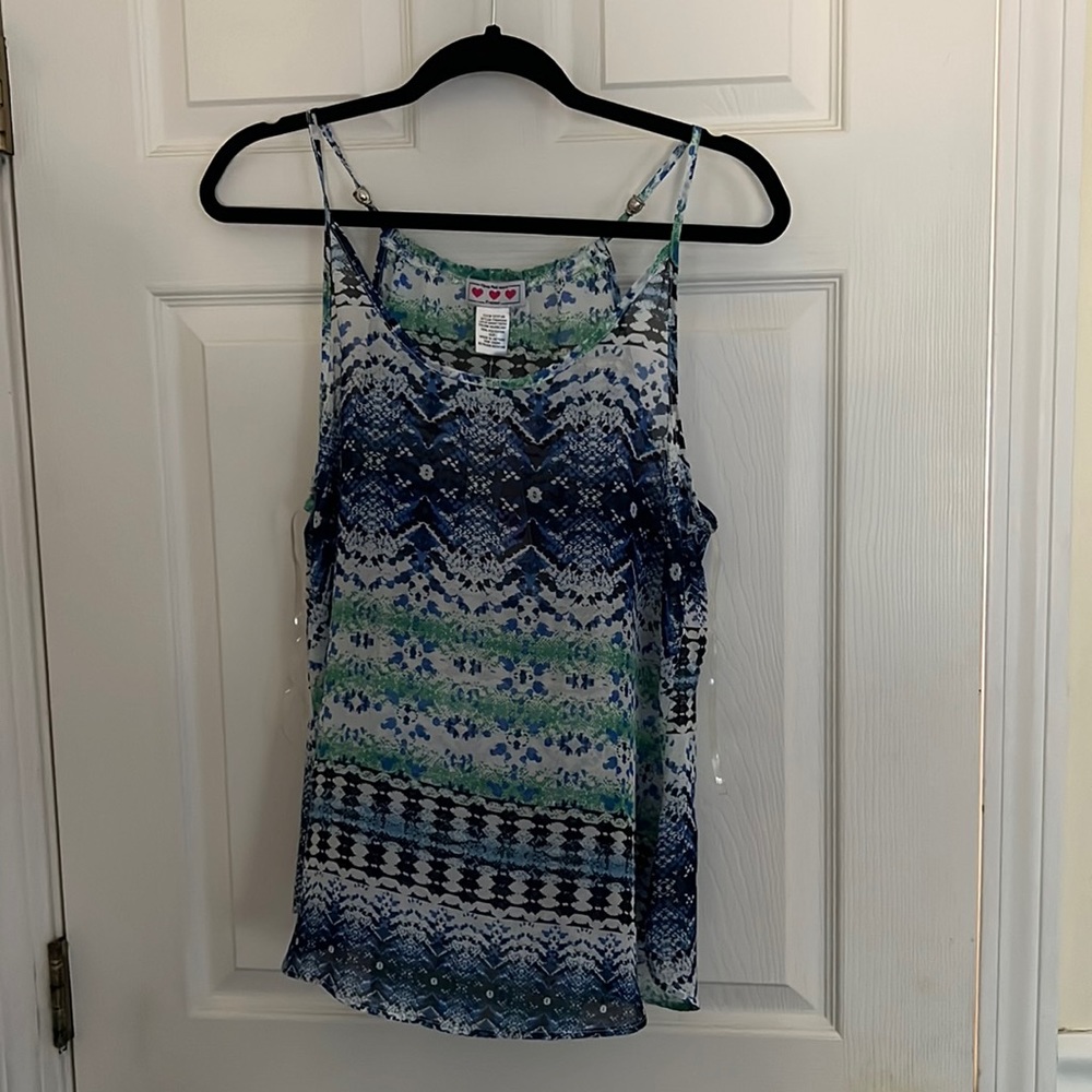 NWT Three Pink Hearts sheer tank top